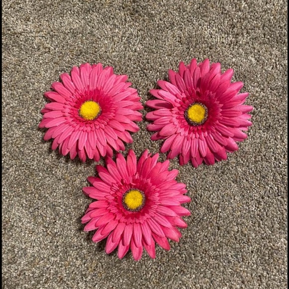 Flower clip accessories - Picture 1 of 2